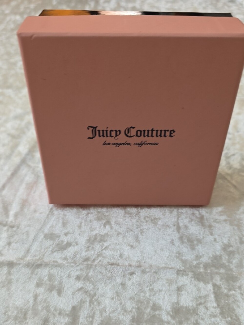 NWT Juicy Couture Gold Heart Toggle Necklace with Crystal Trim & Earrings - Picture 3 of 4